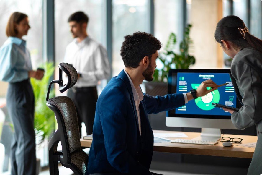 Automated growth funnel from lead qualification to conversion and customer retention using smart workflows
